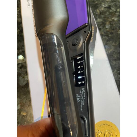 Hot Tools Pro Signature Steamstyler | Healthy-Looking Hair - Picture 5 of 7